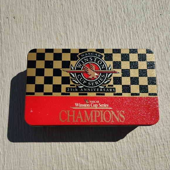 Vintage 1994 Winston Cup 25th Anniversary Champions Commemorative Tin & Matches - Picture 1 of 4
